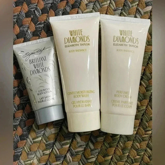 Elizabeth Taylor White Diamonds Brilliant White Diamond Lotion Lot of 3 - Picture 1 of 6